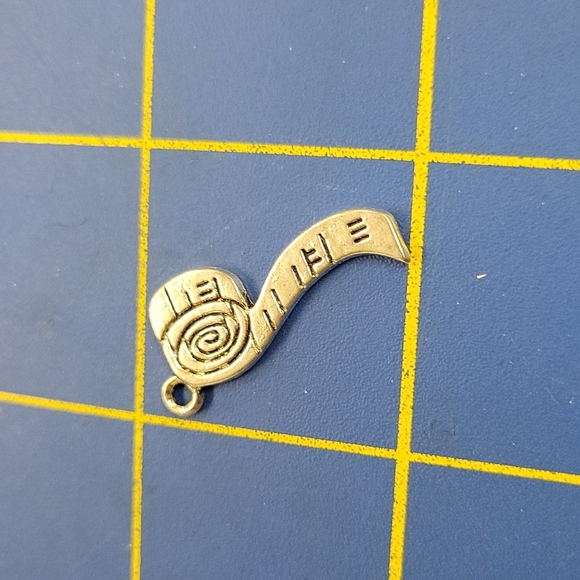 Crafter Faux Silver Tape Measure Sewing - Picture 1 of 1